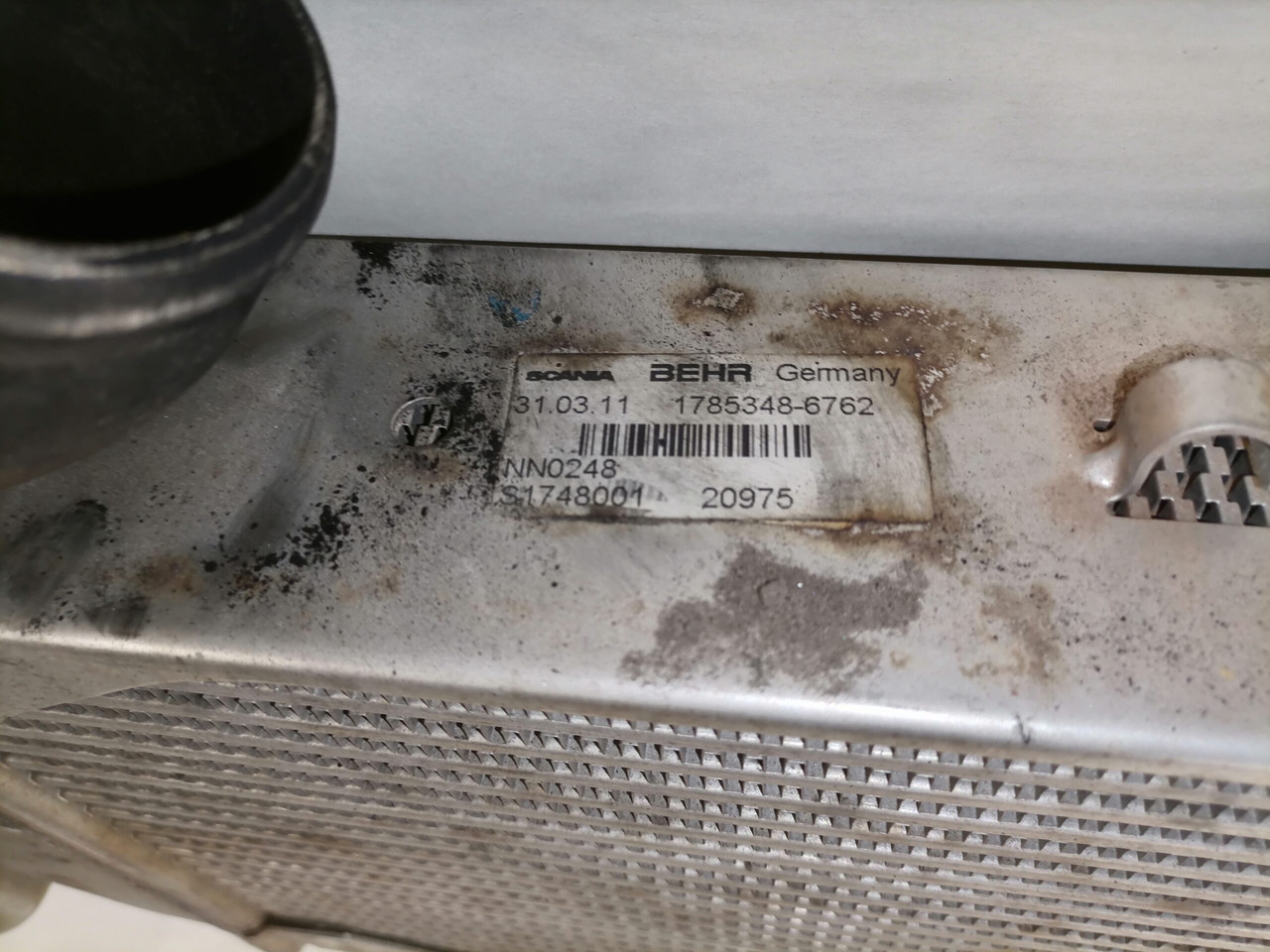 Scania EGR radiator 1785348 - EGR hladnjak za Kamion: slika 4 Scania EGR radiator 1785348 - EGR hladnjak za Kamion: slika 4