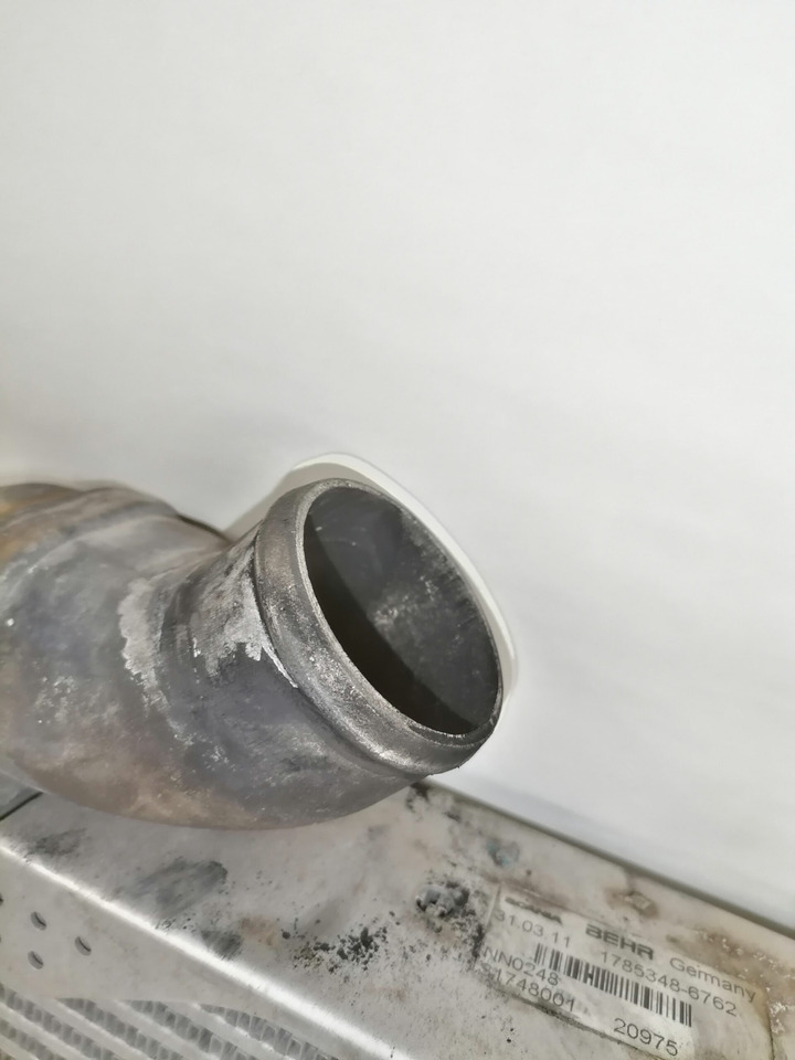 Scania EGR radiator 1785348 - EGR hladnjak za Kamion: slika 2 Scania EGR radiator 1785348 - EGR hladnjak za Kamion: slika 2