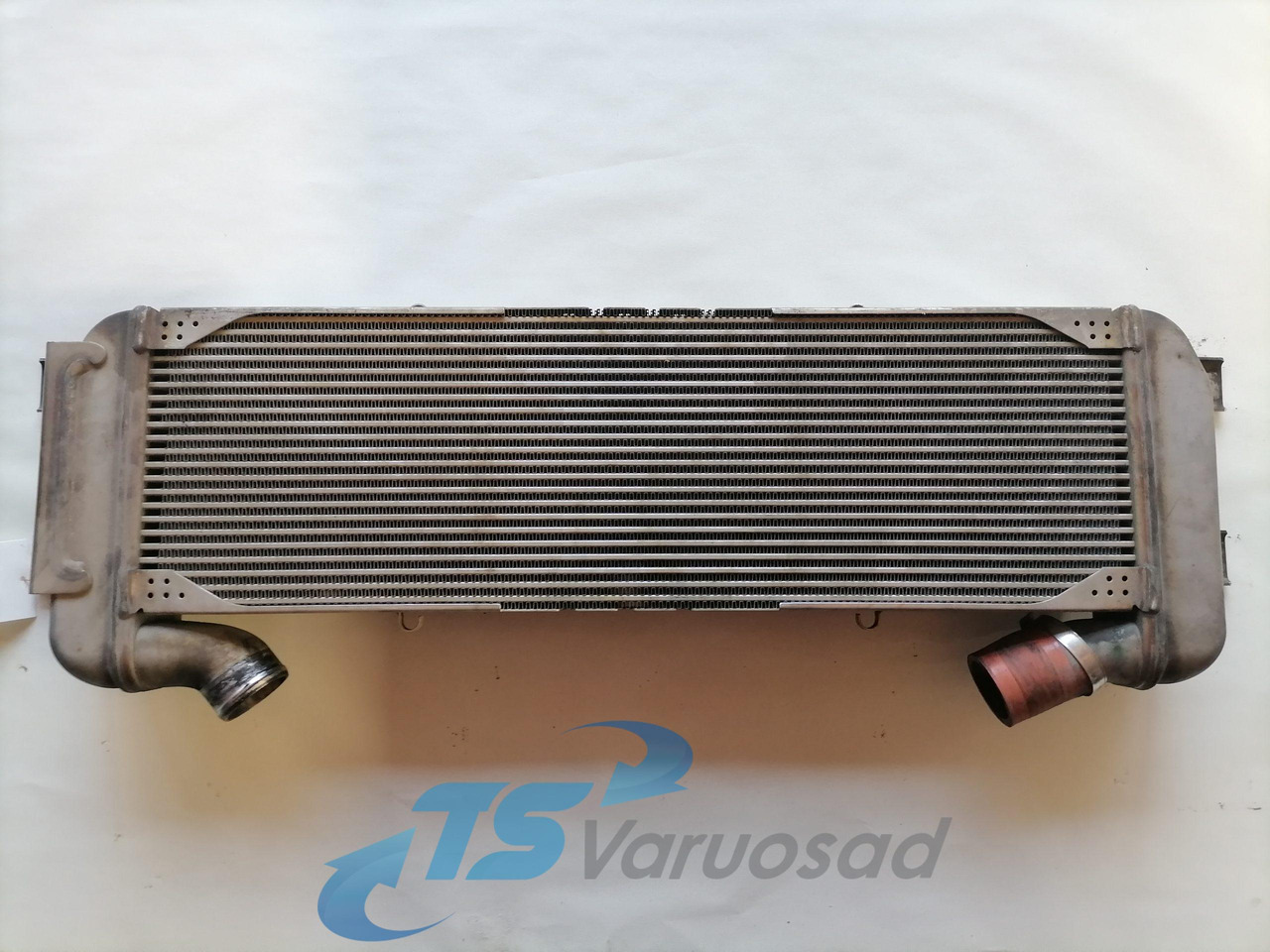 Scania EGR radiator 1785348 - EGR hladnjak za Kamion: slika 2 Scania EGR radiator 1785348 - EGR hladnjak za Kamion: slika 2