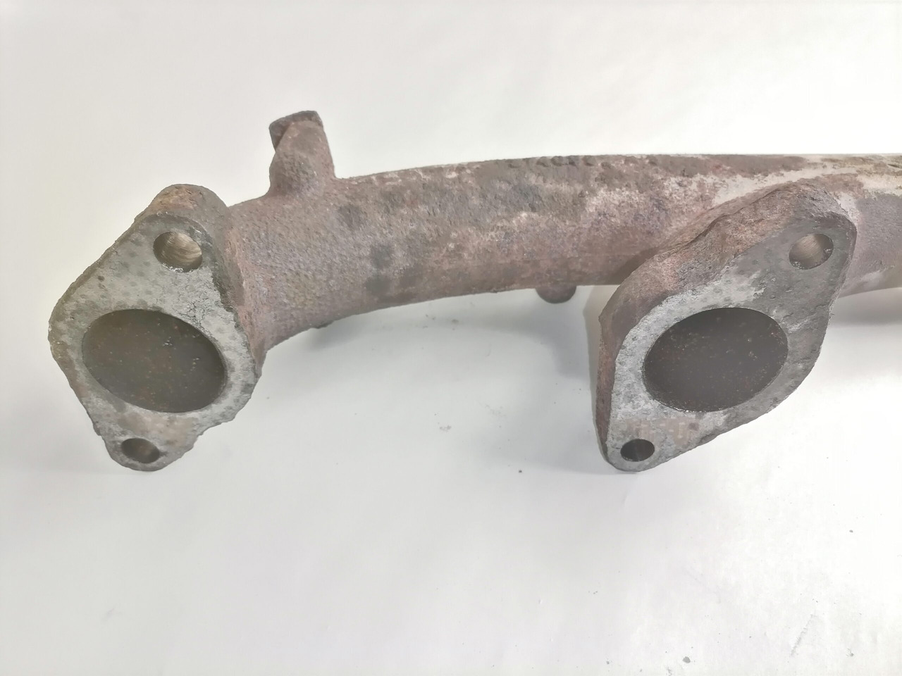 Scania Exhaust mainfold 1374099 - Izduvna grana za Kamion: slika 2 Scania Exhaust mainfold 1374099 - Izduvna grana za Kamion: slika 2