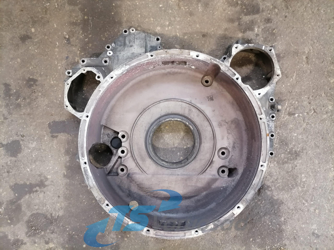 Scania Flywheel housing 1520268 - Zamajac za Kamion: slika 1 Scania Flywheel housing 1520268 - Zamajac za Kamion: slika 1