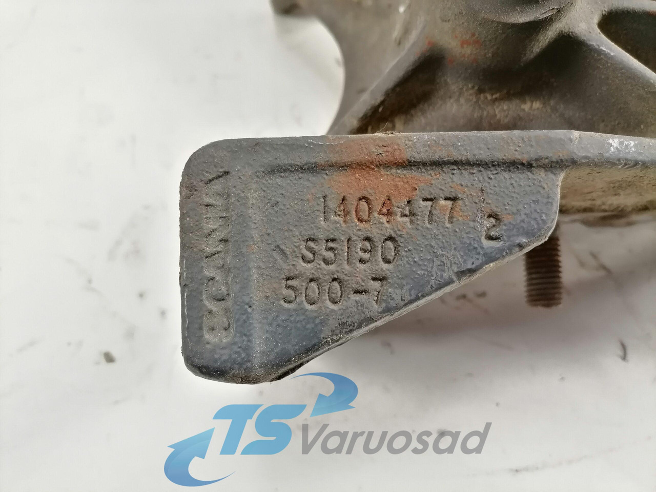 Scania Front bumper carrier 1404477 - Branik za Kamion: slika 2 Scania Front bumper carrier 1404477 - Branik za Kamion: slika 2