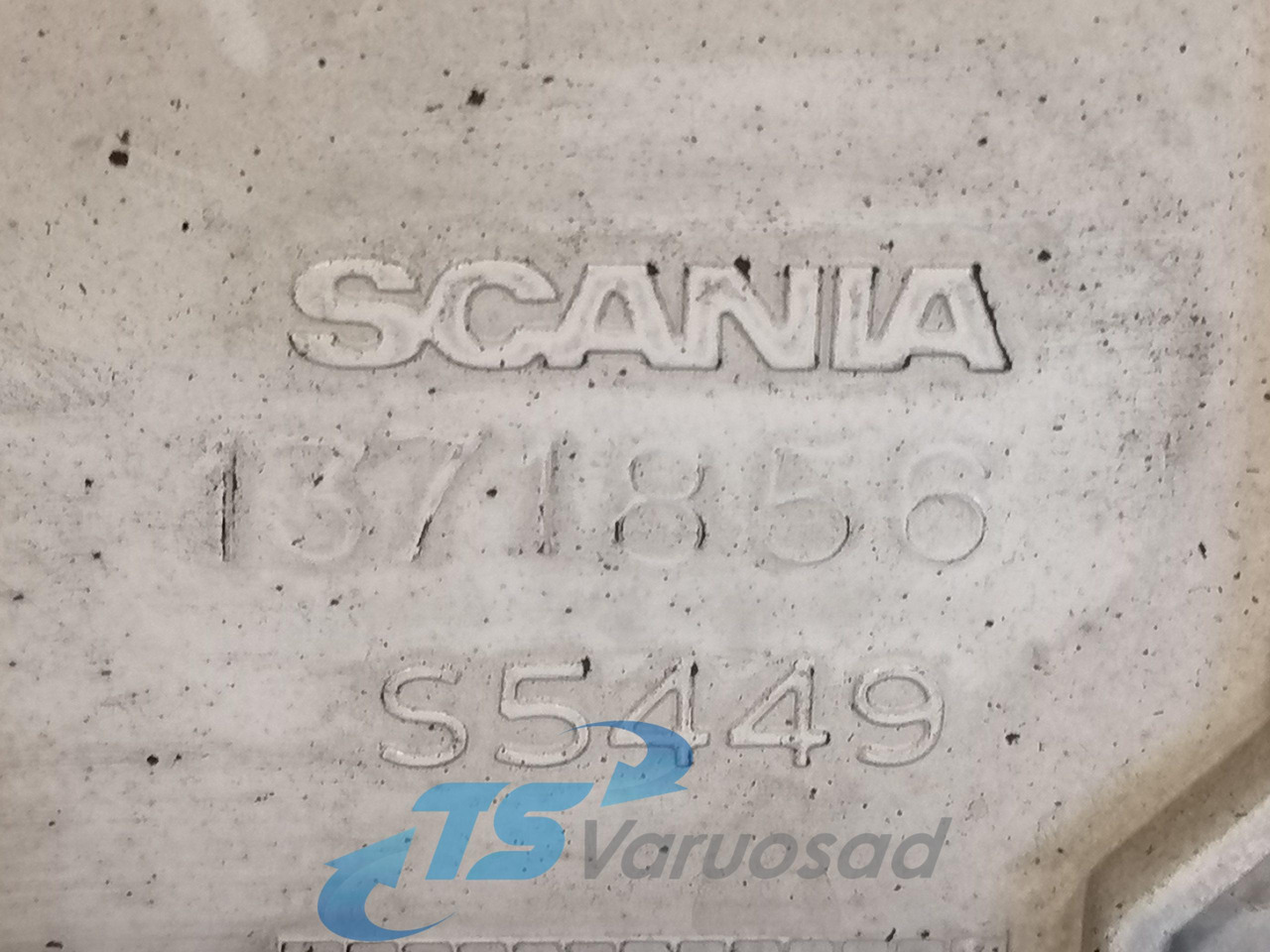 Scania Grille panel 1371856 - Rešetka za Kamion: slika 3 Scania Grille panel 1371856 - Rešetka za Kamion: slika 3