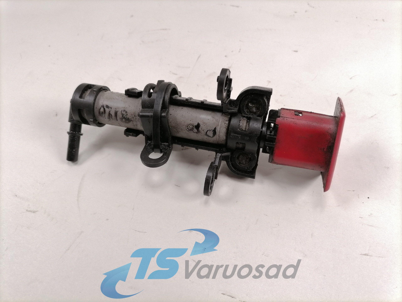 Scania Headlight washer system 1883638 - Brisač za Kamion: slika 3 Scania Headlight washer system 1883638 - Brisač za Kamion: slika 3