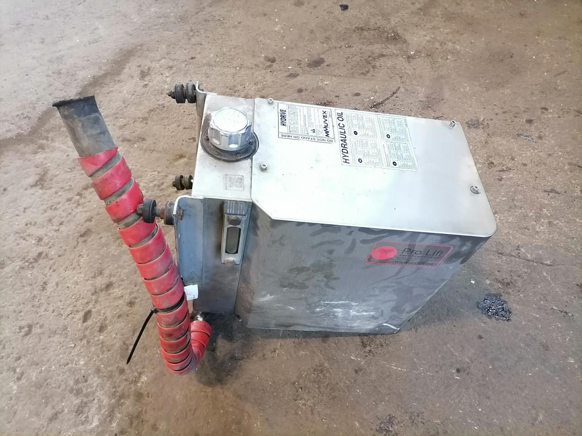 Scania Hydrulic oil cooler - Hidraulični rezervoar za Kamion: slika 2 Scania Hydrulic oil cooler - Hidraulični rezervoar za Kamion: slika 2