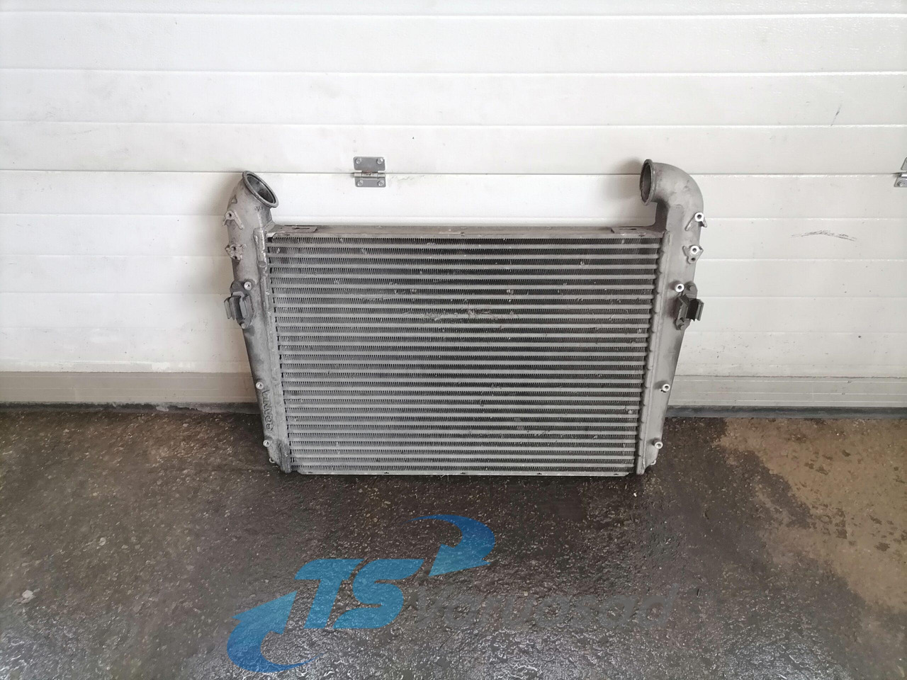 Scania Intercooler radiator 1400937 - Hladnjak za Kamion: slika 1 Scania Intercooler radiator 1400937 - Hladnjak za Kamion: slika 1