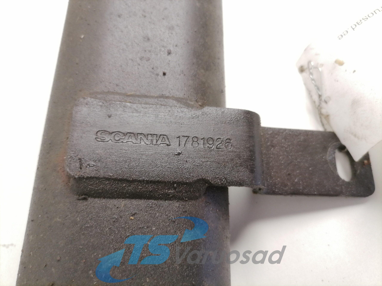 Scania Jahutusvedeliku toru, retarder 1781926 - Sistem za hlađenje za Kamion: slika 4 Scania Jahutusvedeliku toru, retarder 1781926 - Sistem za hlađenje za Kamion: slika 4