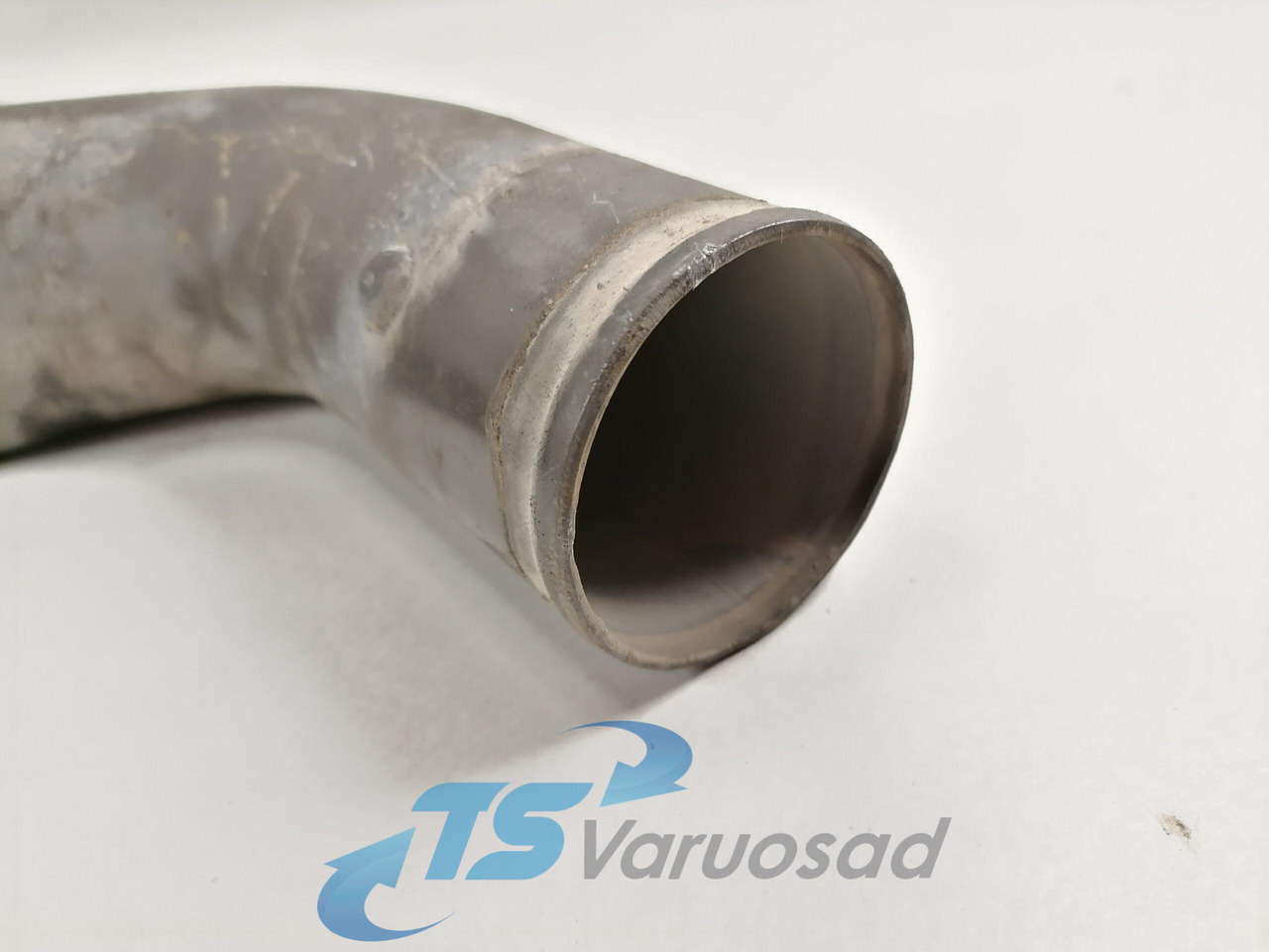 Scania Jahutusvedeliku toru, retarder 1889885 - Sistem za hlađenje za Kamion: slika 3 Scania Jahutusvedeliku toru, retarder 1889885 - Sistem za hlađenje za Kamion: slika 3