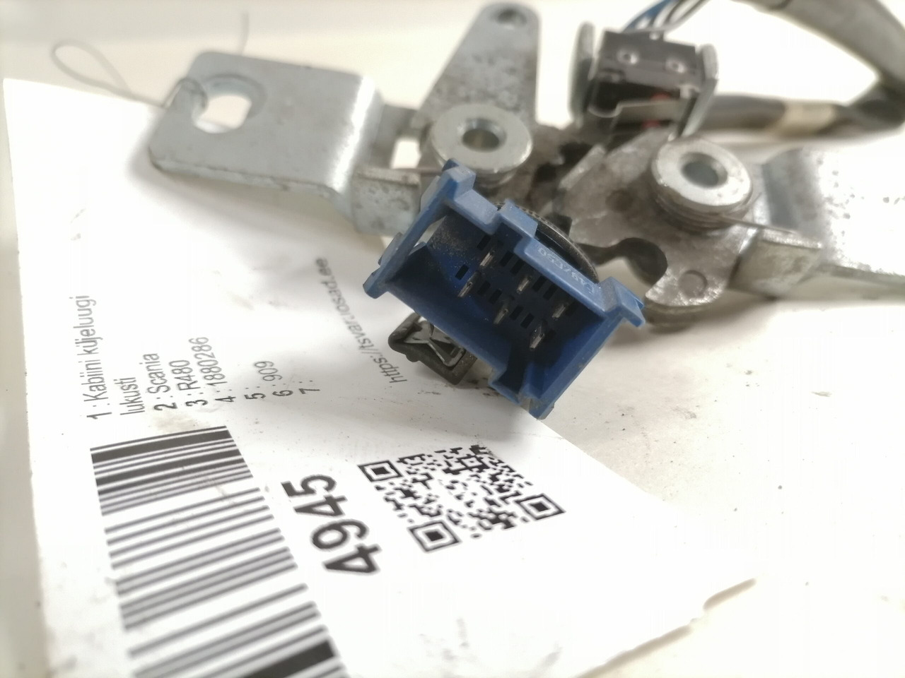 Scania Kabiini küljeluugi lukusti 1880286 - Univerzalni deo za Kamion: slika 2 Scania Kabiini küljeluugi lukusti 1880286 - Univerzalni deo za Kamion: slika 2