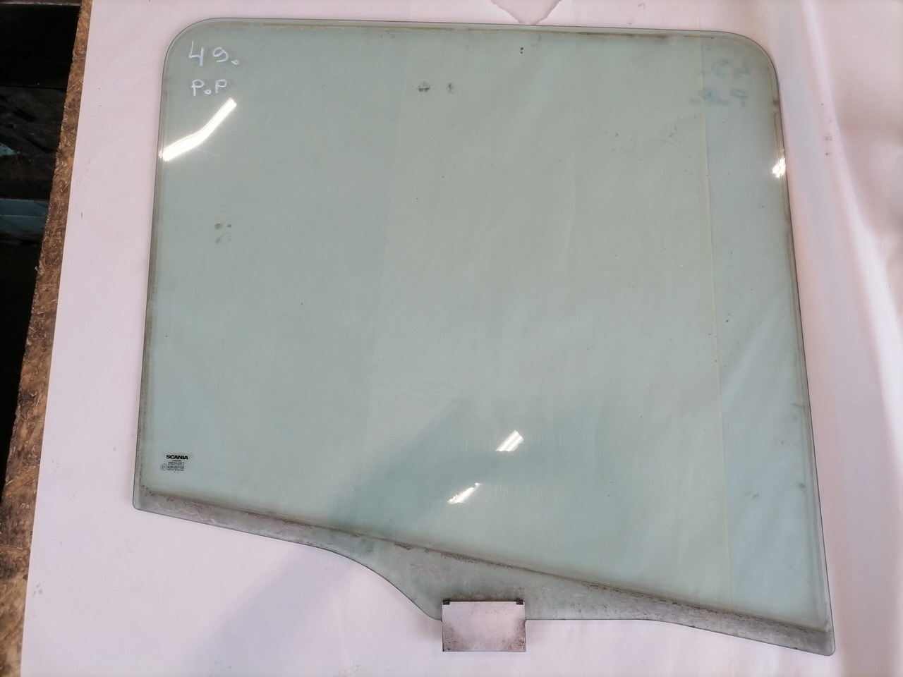Scania Küljeklaas, parem 1306260 - Staklo i delovi za Kamion: slika 2 Scania Küljeklaas, parem 1306260 - Staklo i delovi za Kamion: slika 2
