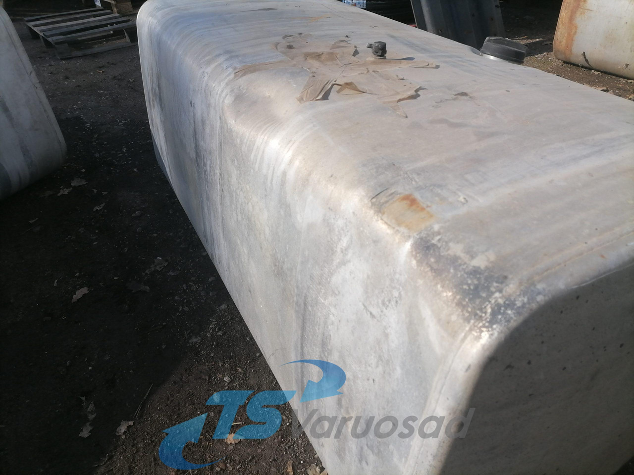 Scania Kütusepaak 600L 1423690 - Rezervoar za gorivo za Kamion: slika 2 Scania Kütusepaak 600L 1423690 - Rezervoar za gorivo za Kamion: slika 2