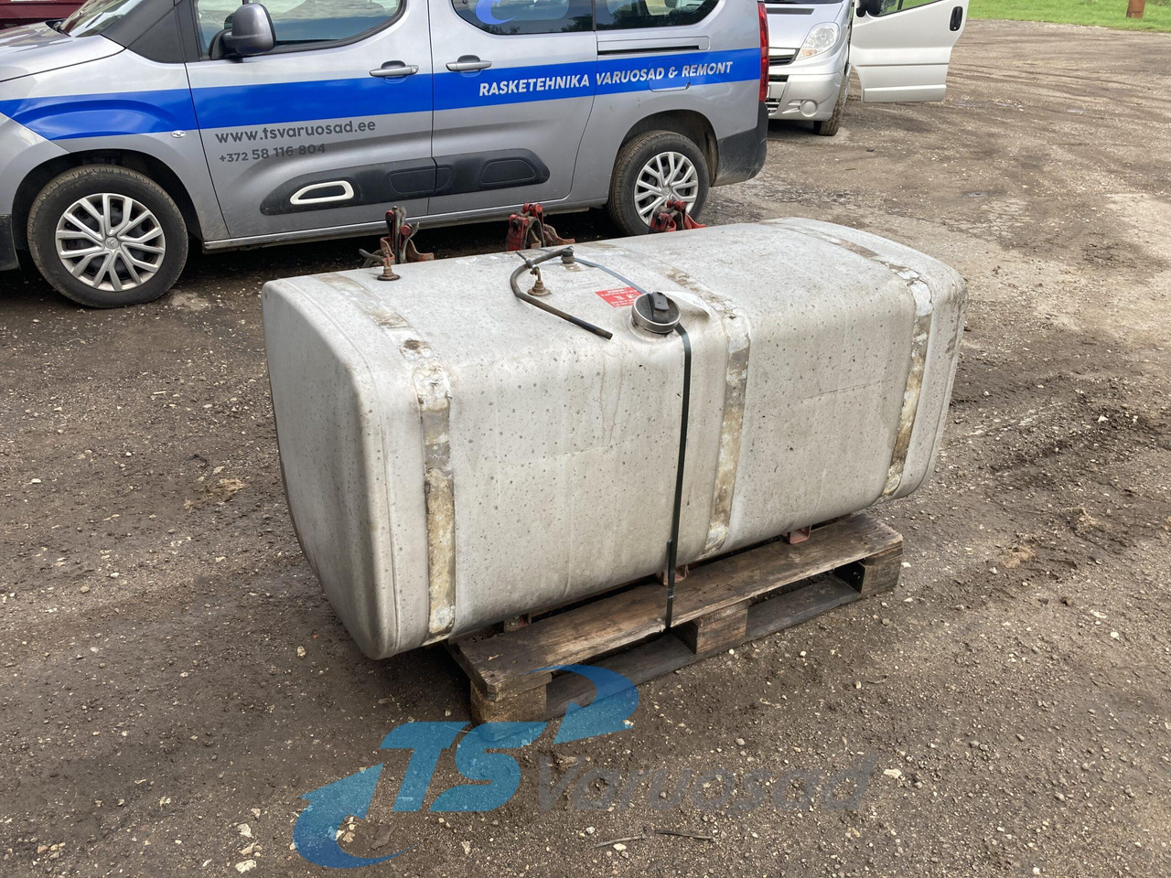 Scania Kütusepaak 600L 1517308 - Rezervoar za gorivo za Kamion: slika 1 Scania Kütusepaak 600L 1517308 - Rezervoar za gorivo za Kamion: slika 1