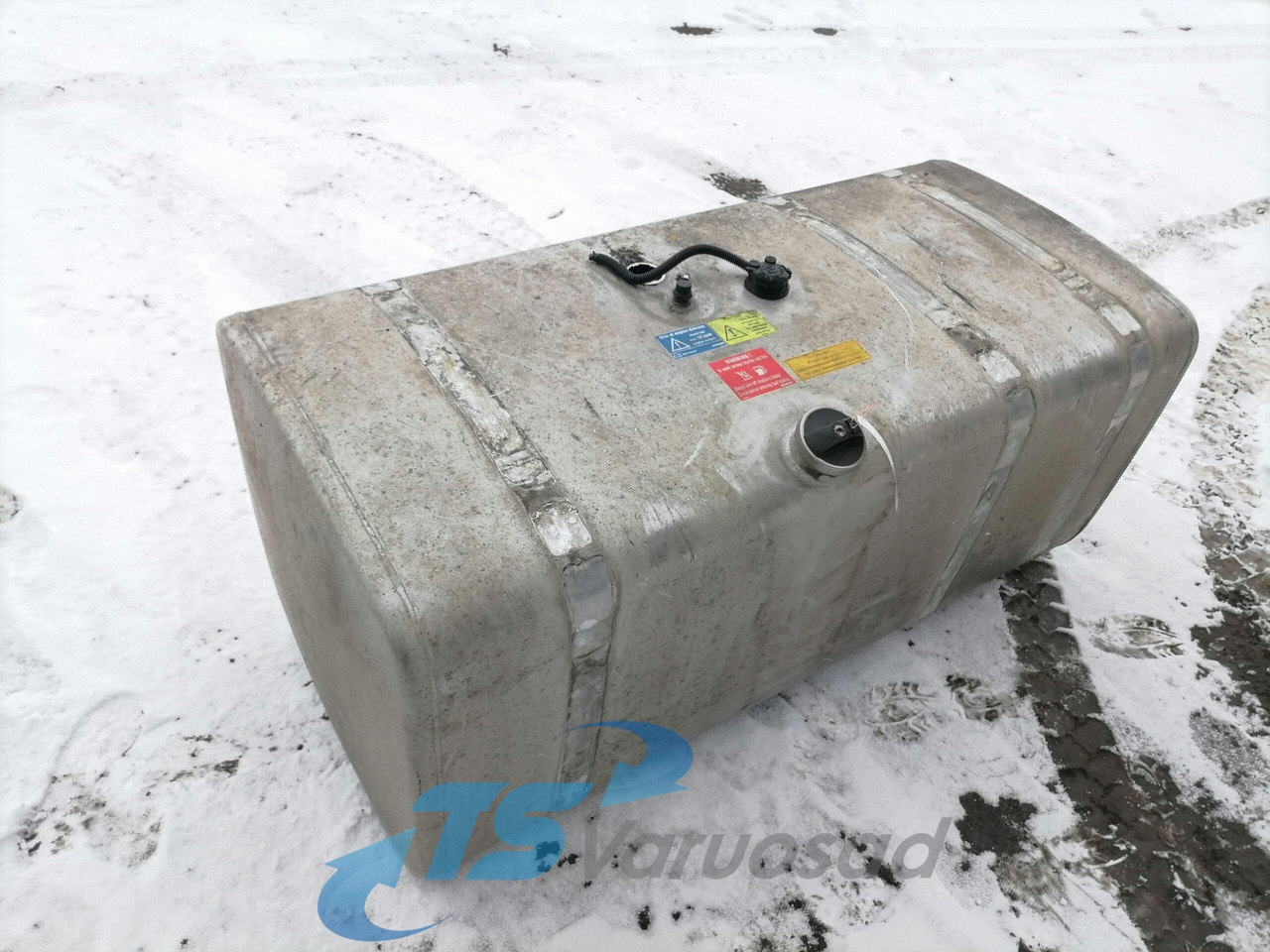 Scania Kütusepaak 600L 1517308 - Rezervoar za gorivo za Kamion: slika 2 Scania Kütusepaak 600L 1517308 - Rezervoar za gorivo za Kamion: slika 2