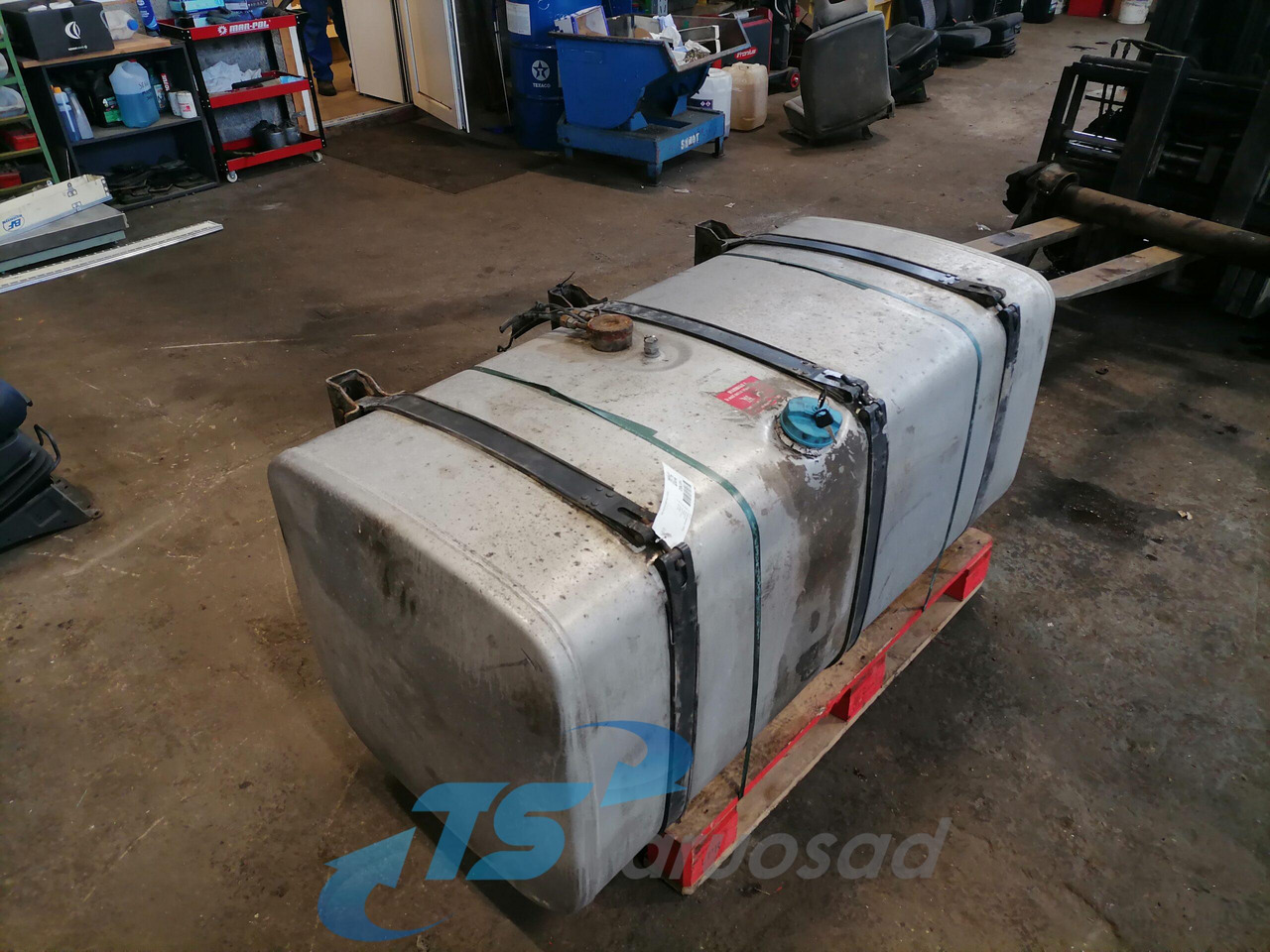 Scania Kütusepaak 600L 1871191 - Rezervoar za gorivo za Kamion: slika 2 Scania Kütusepaak 600L 1871191 - Rezervoar za gorivo za Kamion: slika 2