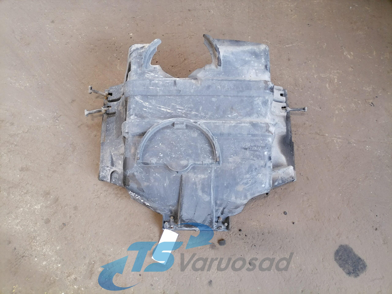 Scania Mootori põhjakaitse 1358677 - Univerzalni deo za Kamion: slika 1 Scania Mootori põhjakaitse 1358677 - Univerzalni deo za Kamion: slika 1