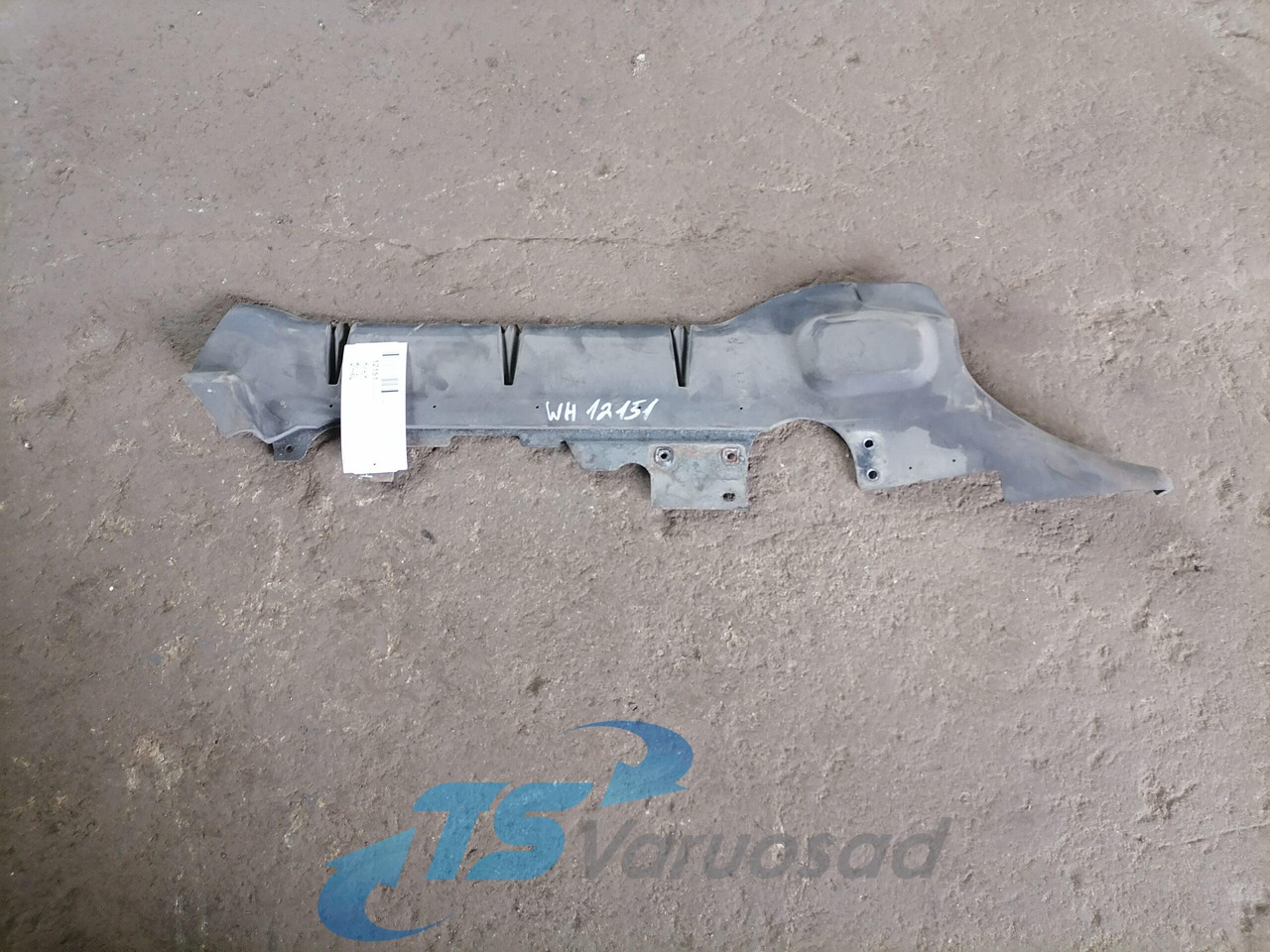 Scania Radiaatori pealne kate 2070728 - Univerzalni deo za Kamion: slika 1 Scania Radiaatori pealne kate 2070728 - Univerzalni deo za Kamion: slika 1