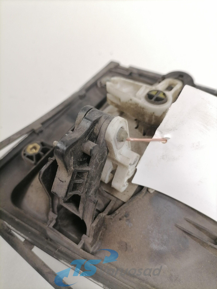 Scania Scania door handle, exterior right 1544331 - Vrata i delovi za Kamion: slika 3 Scania Scania door handle, exterior right 1544331 - Vrata i delovi za Kamion: slika 3