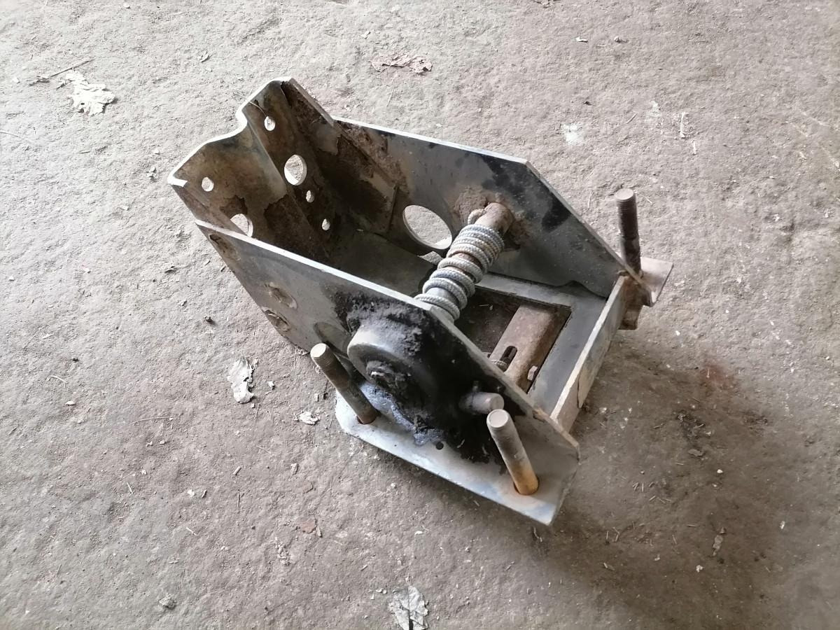 Scania Spare wheel carrier 1862721 - Univerzalni deo za Kamion: slika 2 Scania Spare wheel carrier 1862721 - Univerzalni deo za Kamion: slika 2