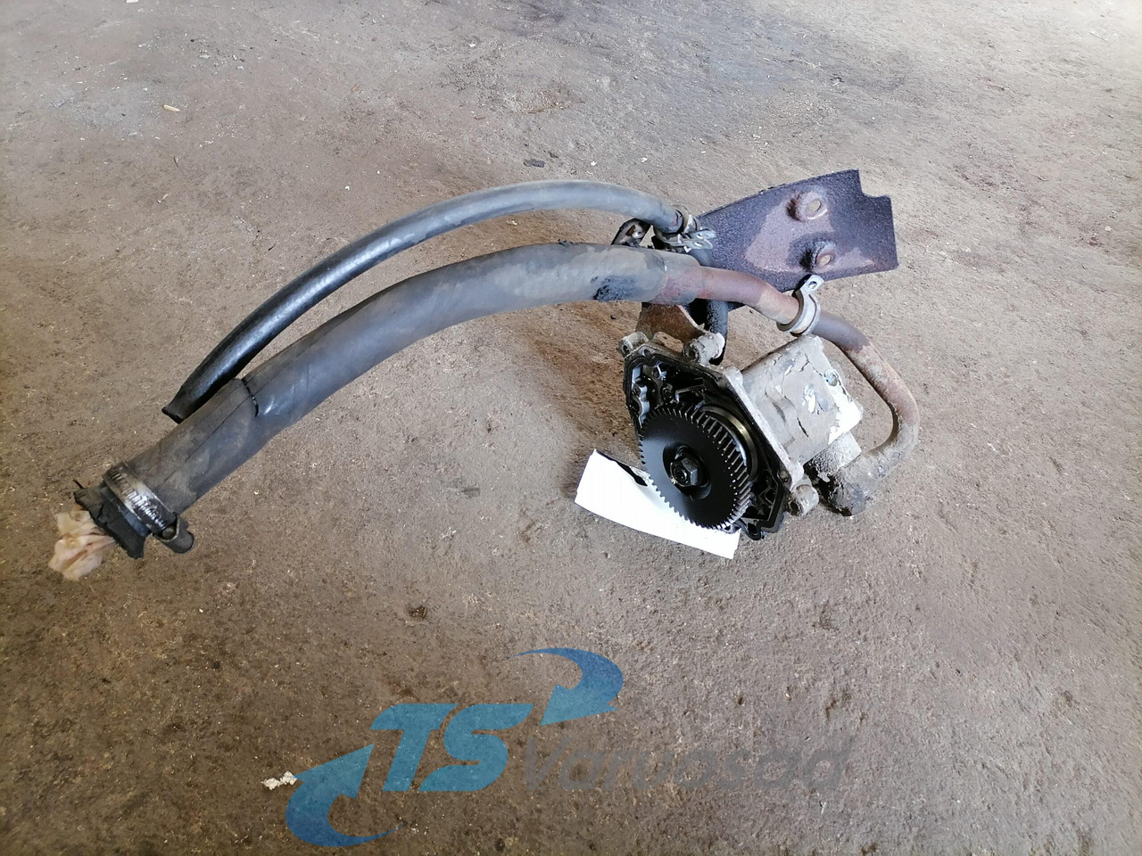 Scania Steering hydraulic pump 1457710 - Upravljačka pumpa za Kamion: slika 1 Scania Steering hydraulic pump 1457710 - Upravljačka pumpa za Kamion: slika 1
