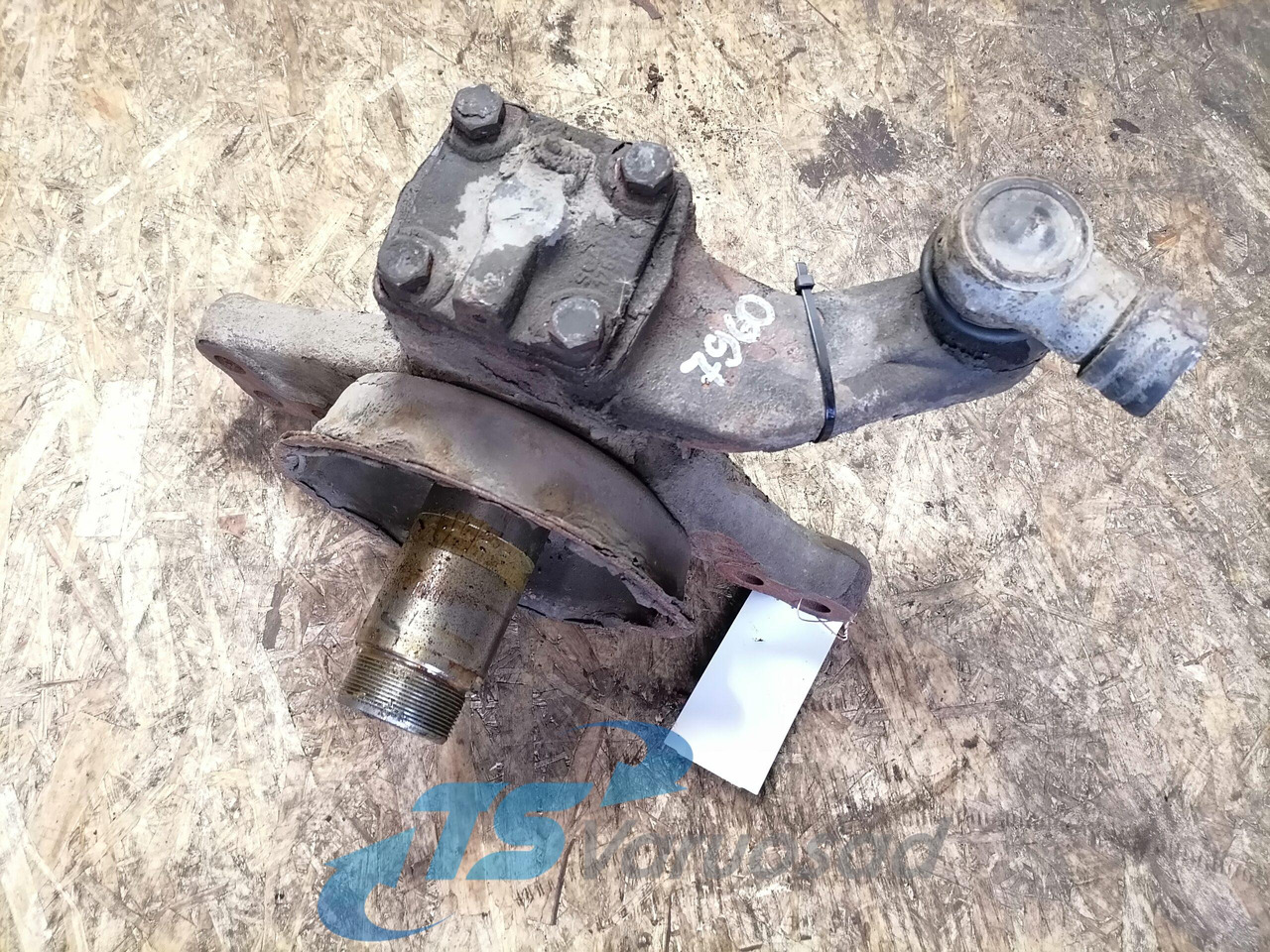 Scania Steering knuckle 1895928 - Osovina i delovi za Kamion: slika 2 Scania Steering knuckle 1895928 - Osovina i delovi za Kamion: slika 2