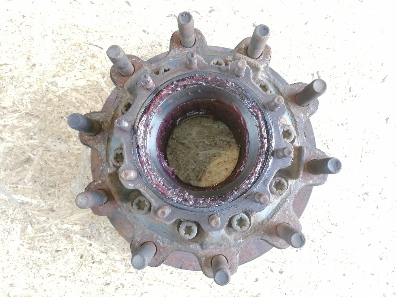 Scania Wheel hub 2290542 - Univerzalni deo za Kamion: slika 5 Scania Wheel hub 2290542 - Univerzalni deo za Kamion: slika 5