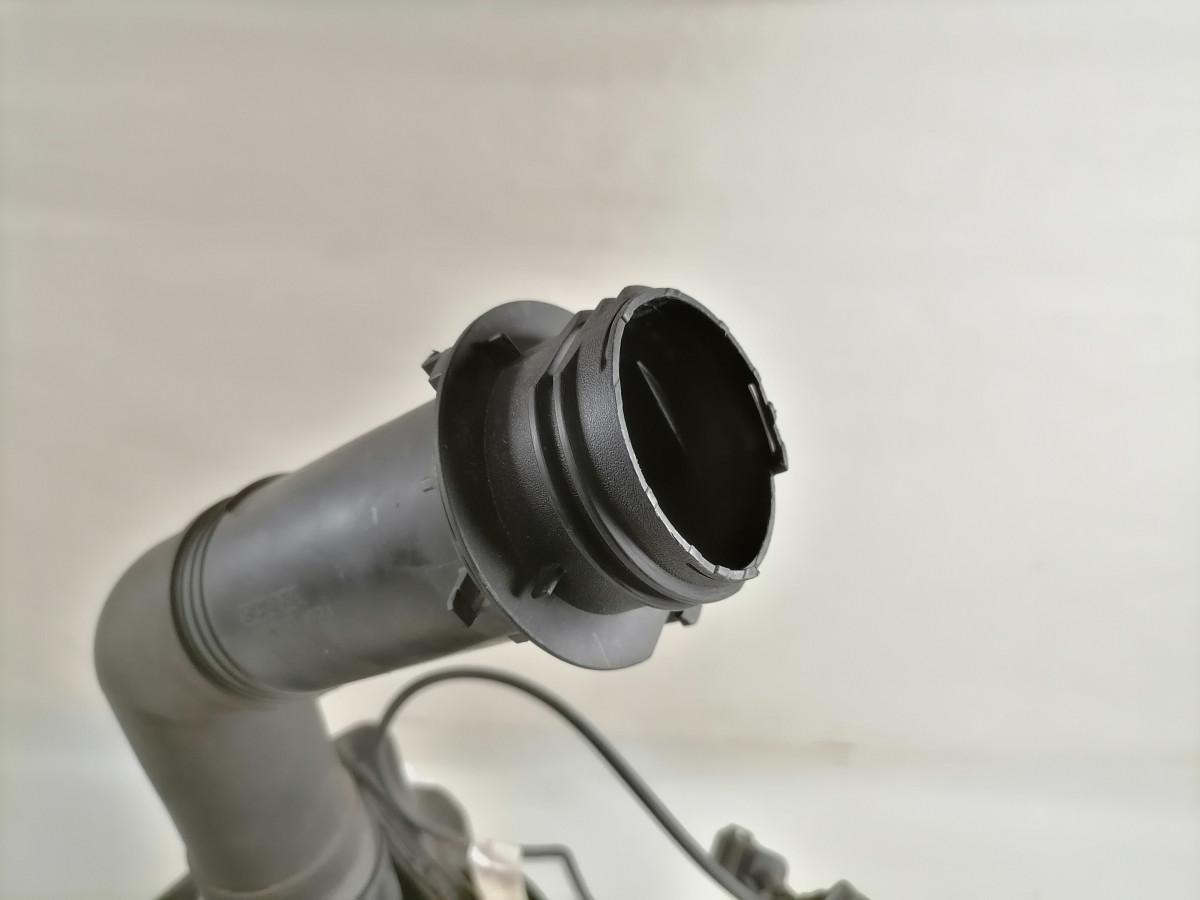 Scania Windscreen washer fluid tank 2707037 - Brisač za Kamion: slika 3 Scania Windscreen washer fluid tank 2707037 - Brisač za Kamion: slika 3