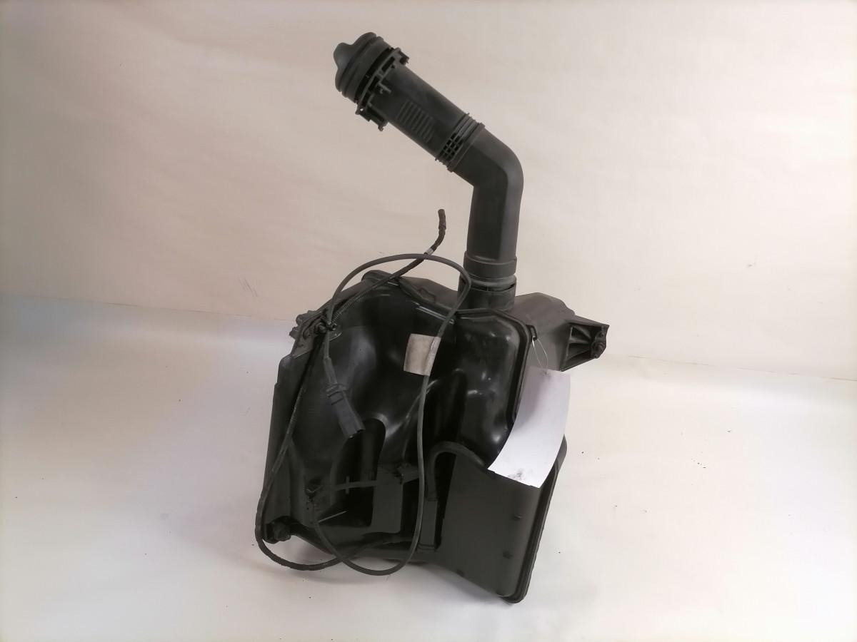 Scania Windscreen washer fluid tank 2707037 - Brisač za Kamion: slika 4 Scania Windscreen washer fluid tank 2707037 - Brisač za Kamion: slika 4