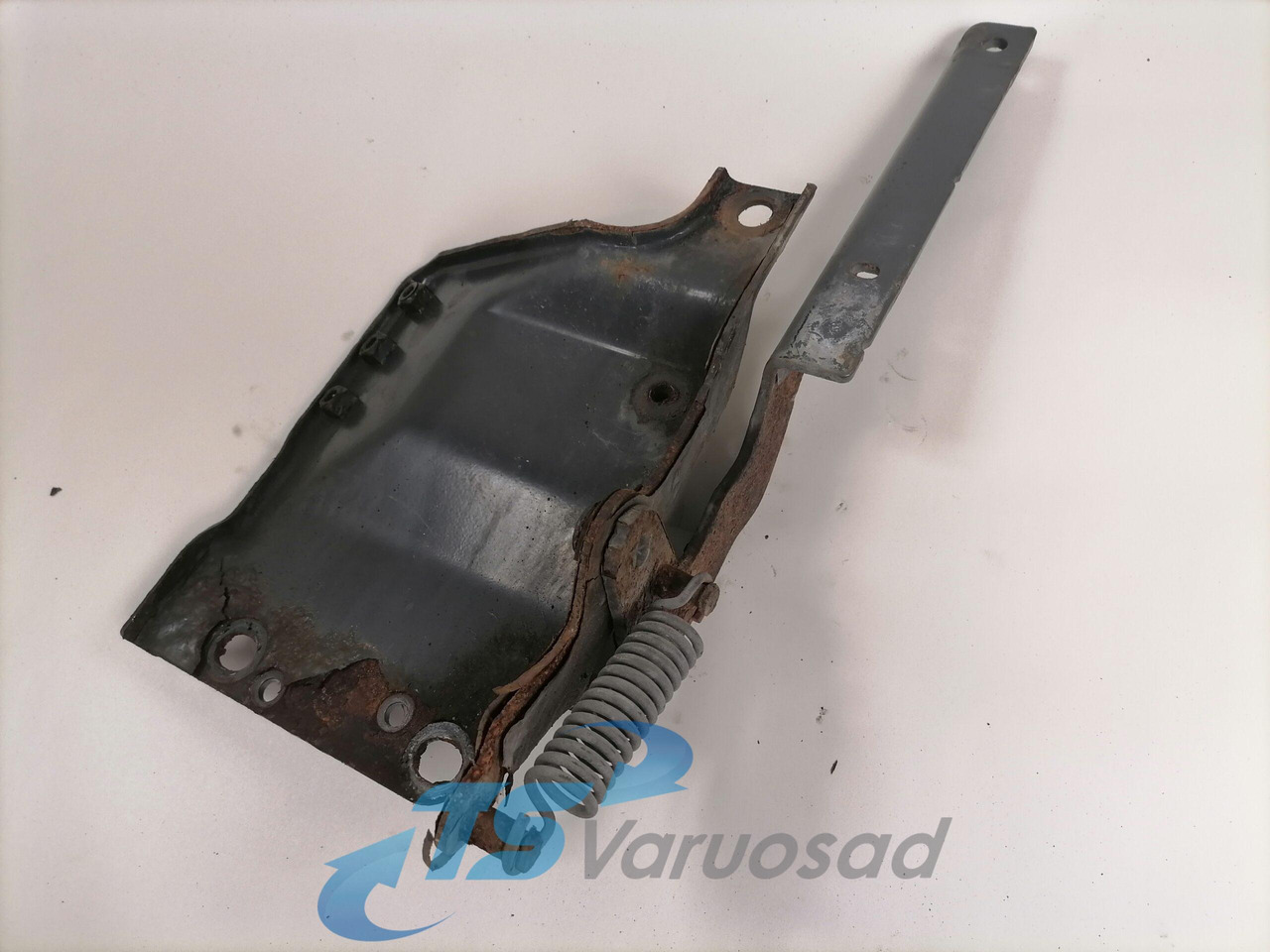 Scania lower grille carrier hinge 1742265 - Rešetka za Kamion: slika 4 Scania lower grille carrier hinge 1742265 - Rešetka za Kamion: slika 4
