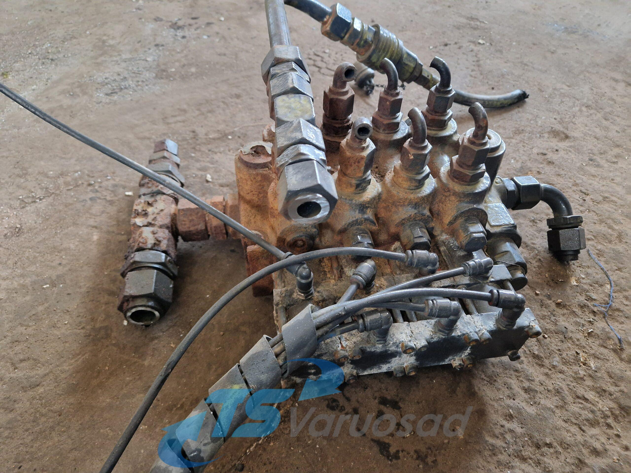 Universaalne Hydraulic control - Hidraulika za Kamion: slika 4 Universaalne Hydraulic control - Hidraulika za Kamion: slika 4