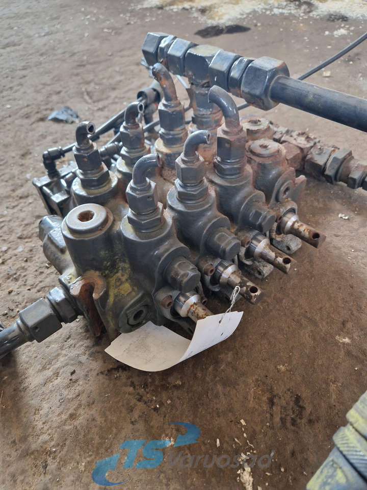 Universaalne Hydraulic control - Hidraulika za Kamion: slika 1 Universaalne Hydraulic control - Hidraulika za Kamion: slika 1