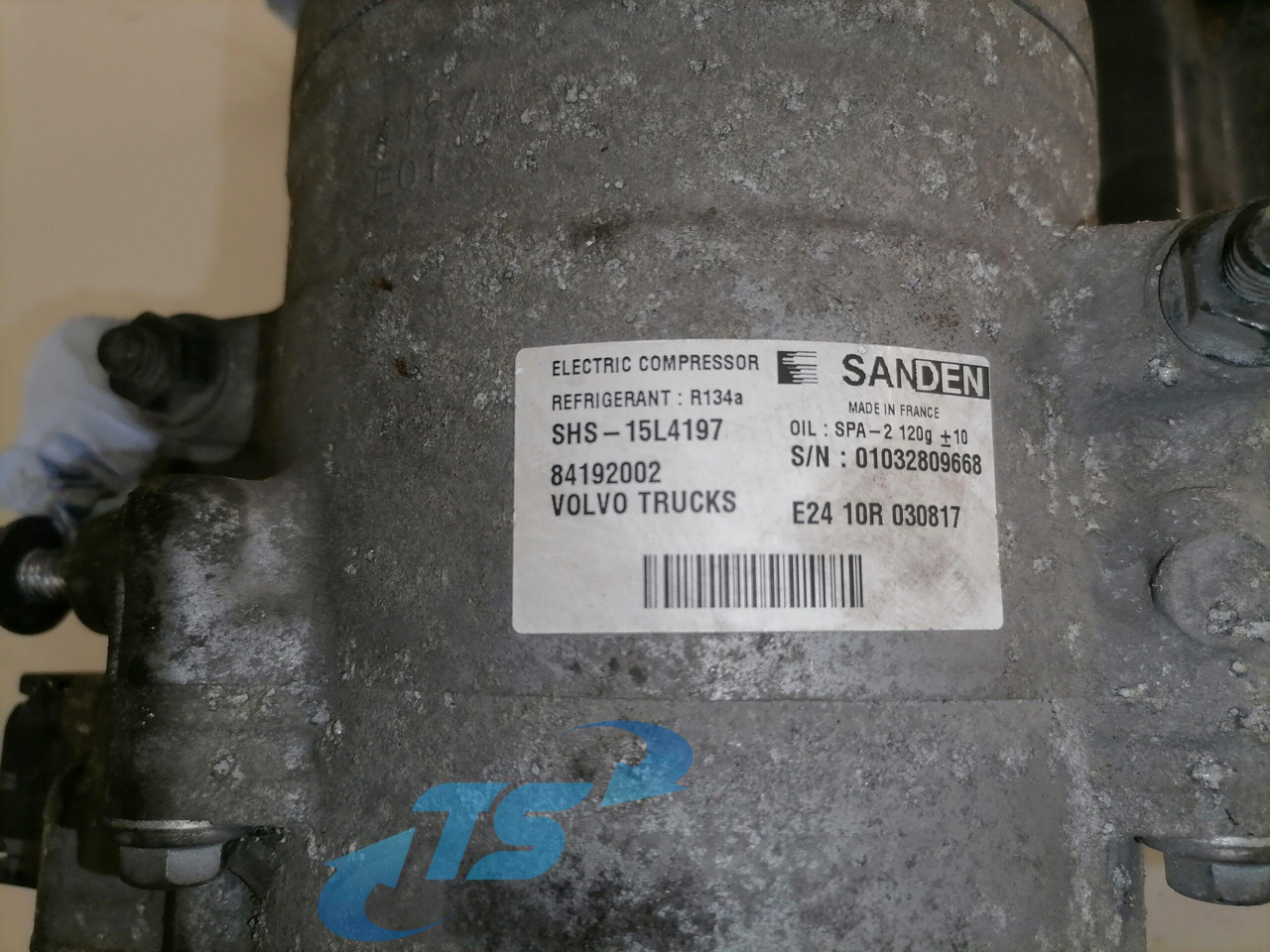 Volvo A/C compressor 84192002 - Grejanje/ Ventilacija za Kamion: slika 4 Volvo A/C compressor 84192002 - Grejanje/ Ventilacija za Kamion: slika 4
