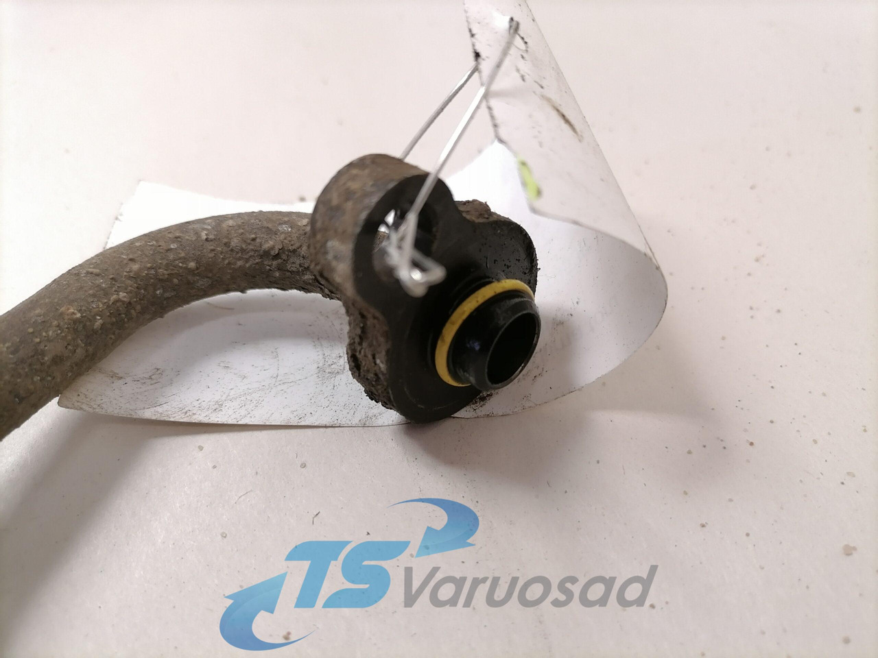 Volvo A/C pipe 82119539 - Grejanje/ Ventilacija za Kamion: slika 2 Volvo A/C pipe 82119539 - Grejanje/ Ventilacija za Kamion: slika 2