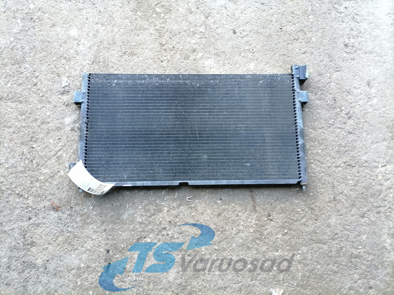 Volvo A/C radiator 21086304 - Grejanje/ Ventilacija za Kamion: slika 2 Volvo A/C radiator 21086304 - Grejanje/ Ventilacija za Kamion: slika 2