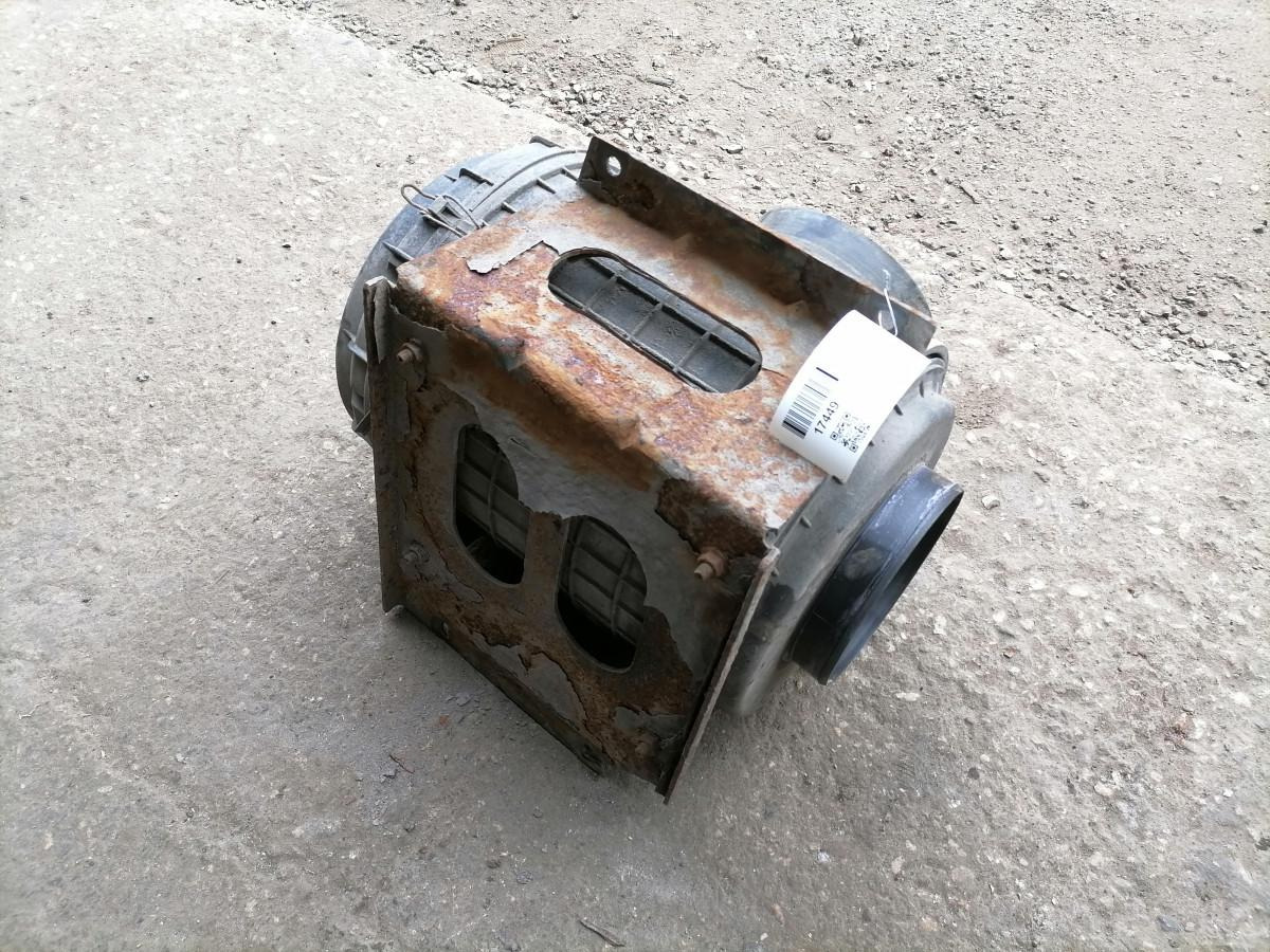 Volvo Air filter housing 20707665 - Sistem za usis vazduha za Kamion: slika 4 Volvo Air filter housing 20707665 - Sistem za usis vazduha za Kamion: slika 4