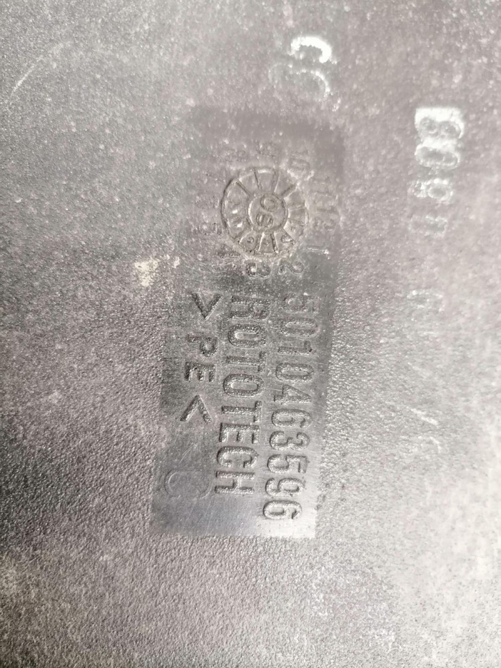 Volvo Air intake 20507287 - Sistem za usis vazduha za Kamion: slika 4 Volvo Air intake 20507287 - Sistem za usis vazduha za Kamion: slika 4