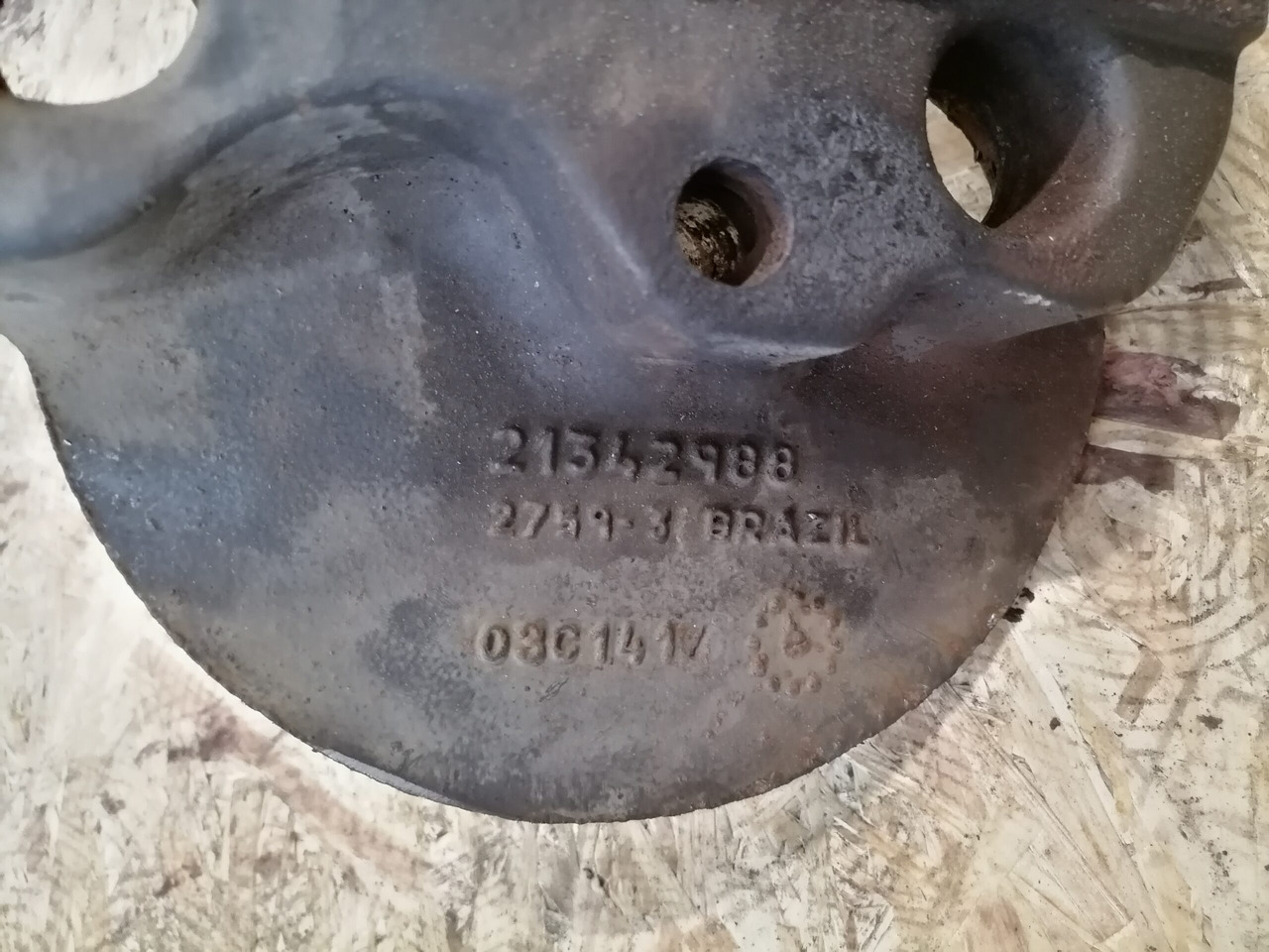 Volvo Air spring bracket 21342988 - Pneumatska suspenzija za Kamion: slika 4 Volvo Air spring bracket 21342988 - Pneumatska suspenzija za Kamion: slika 4