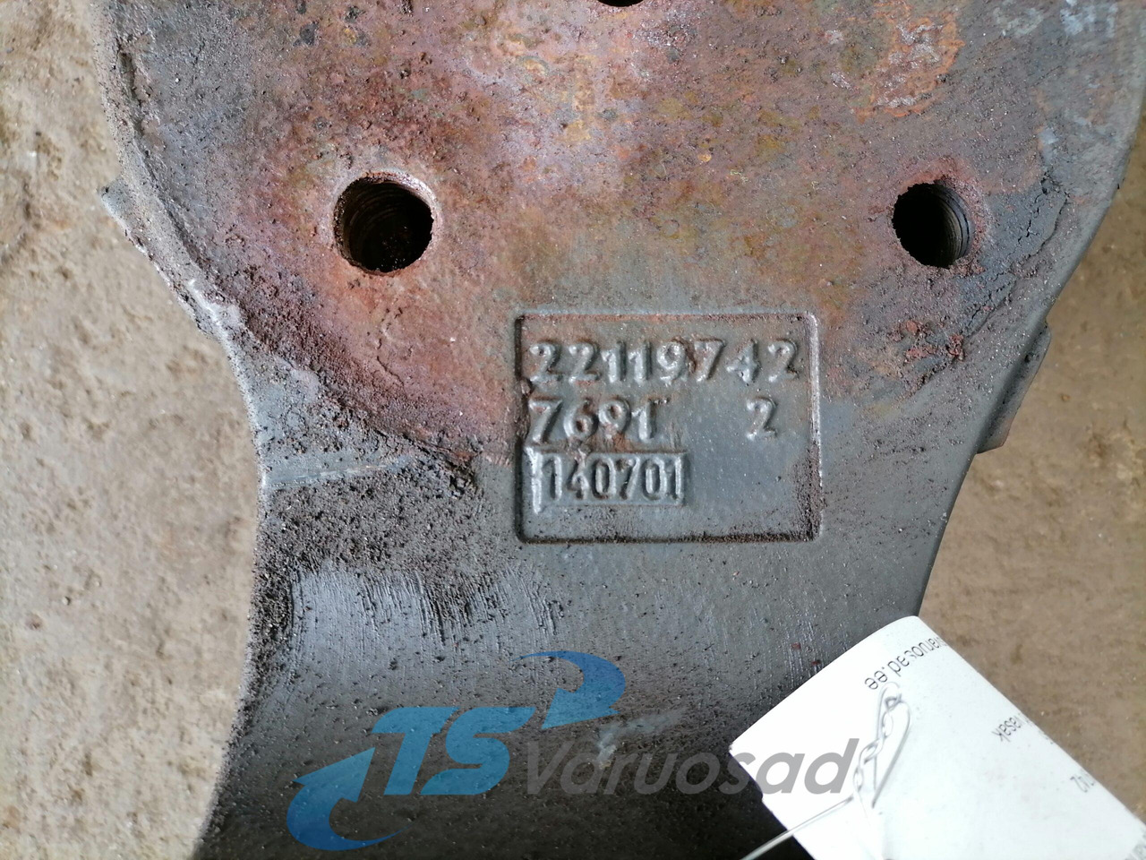 Volvo Air spring bracket 22119742 - Pneumatska suspenzija za Kamion: slika 4 Volvo Air spring bracket 22119742 - Pneumatska suspenzija za Kamion: slika 4