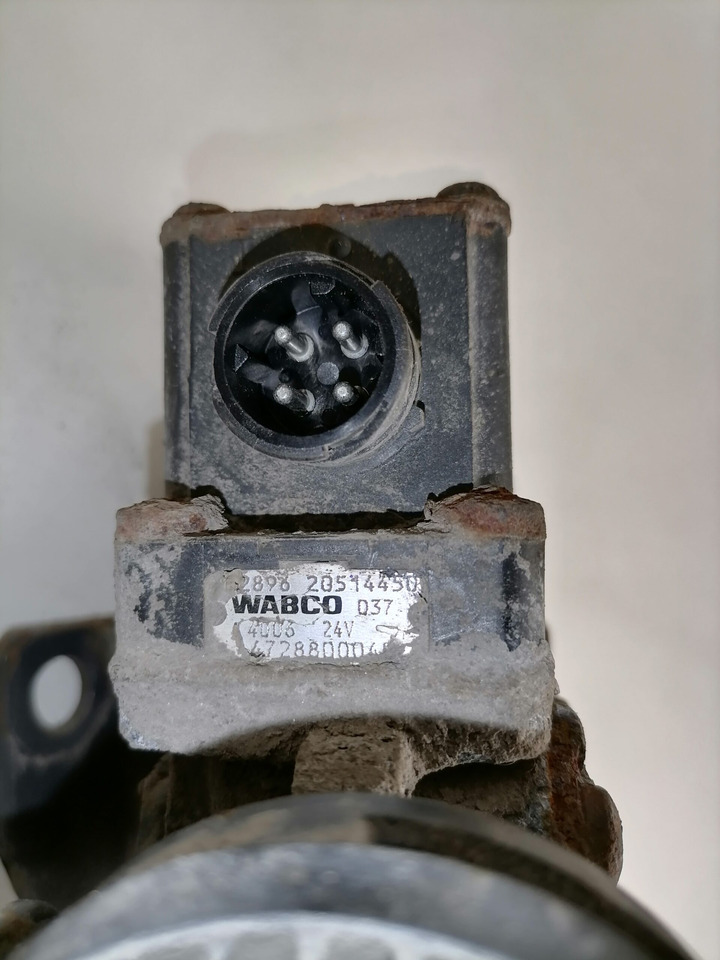 Volvo Air suspension control valve, ECAS 20514450 - Kočioni ventil za Kamion: slika 4 Volvo Air suspension control valve, ECAS 20514450 - Kočioni ventil za Kamion: slika 4