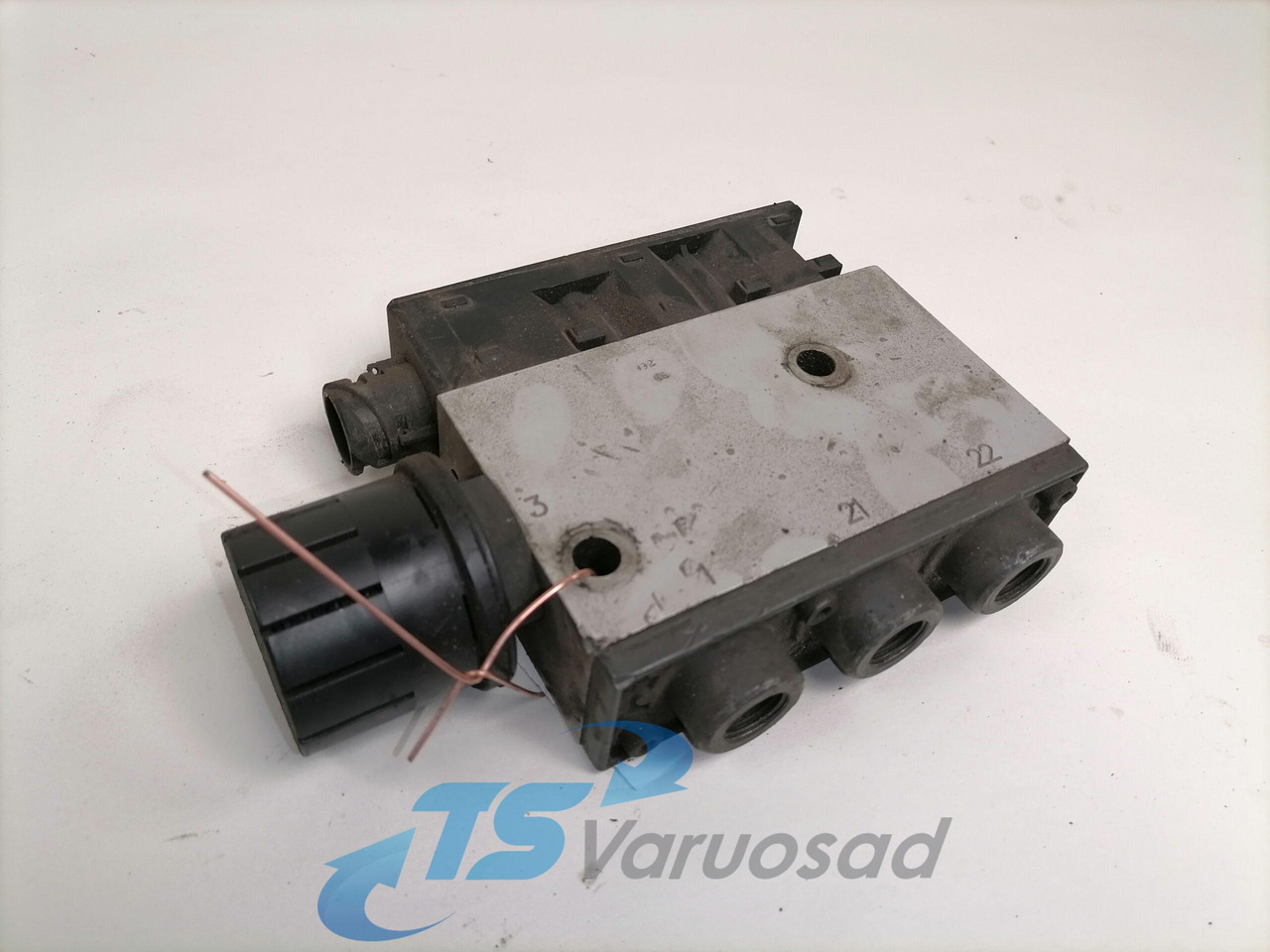 Volvo Air suspension control valve, ECAS 3944716 - Kočioni ventil za Kamion: slika 1 Volvo Air suspension control valve, ECAS 3944716 - Kočioni ventil za Kamion: slika 1