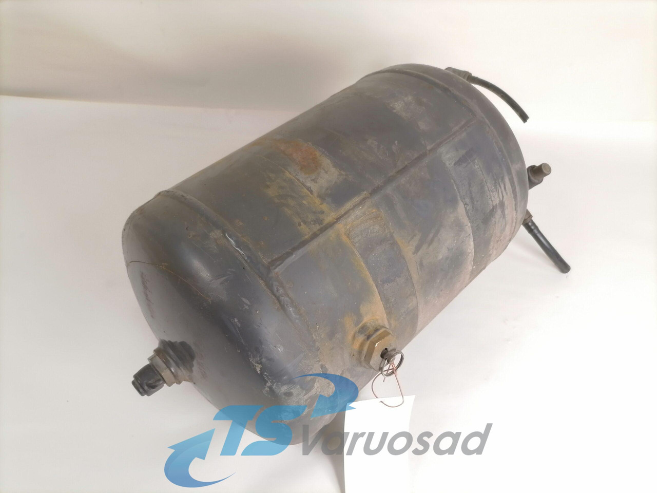 Volvo Air tank 20772295 - Univerzalni deo za Kamion: slika 1 Volvo Air tank 20772295 - Univerzalni deo za Kamion: slika 1