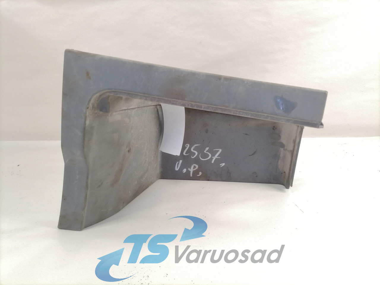 Volvo Astmelaua plastik 21344647 - Prag za Kamion: slika 2 Volvo Astmelaua plastik 21344647 - Prag za Kamion: slika 2