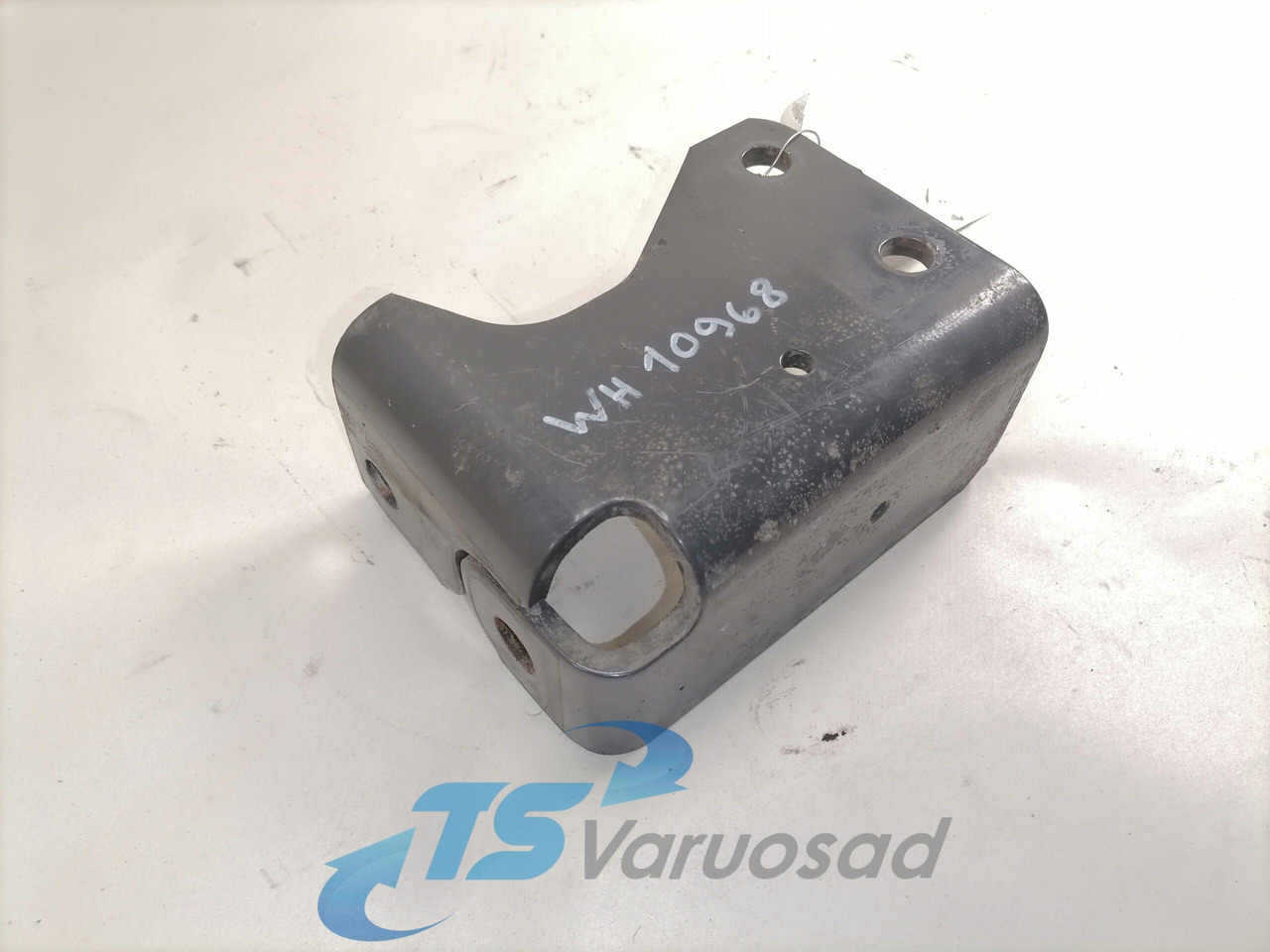 Volvo Bracket 21243556 - Ram/ Šasija za Kamion: slika 2 Volvo Bracket 21243556 - Ram/ Šasija za Kamion: slika 2