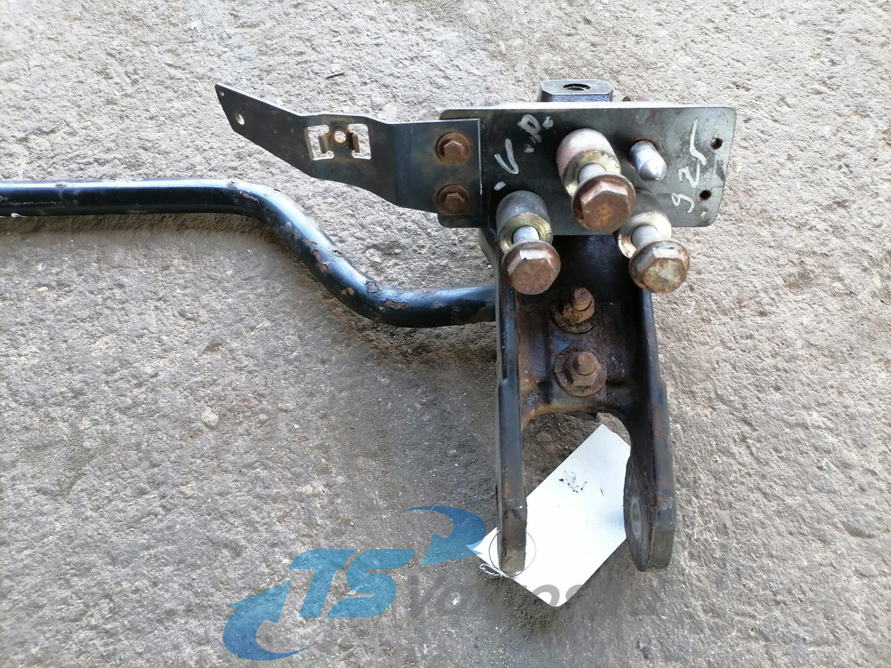 Volvo Cab anti roll bar 20757640 - Oslanjanje kabine za Kamion: slika 4 Volvo Cab anti roll bar 20757640 - Oslanjanje kabine za Kamion: slika 4