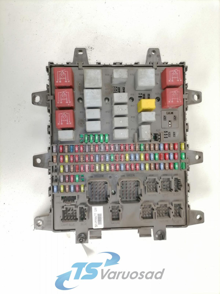 Volvo Central electric unit 5010590677 - Osigurač za Kamion: slika 3 Volvo Central electric unit 5010590677 - Osigurač za Kamion: slika 3