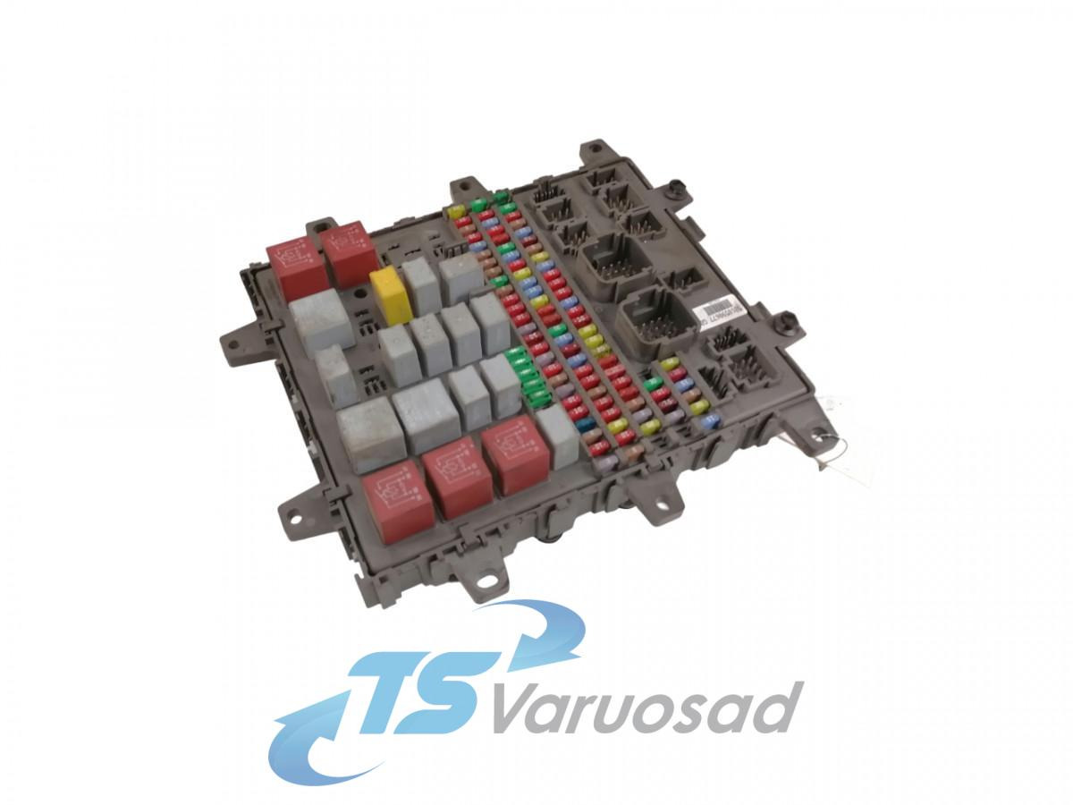 Volvo Central electric unit 5010590677 - Osigurač za Kamion: slika 1 Volvo Central electric unit 5010590677 - Osigurač za Kamion: slika 1