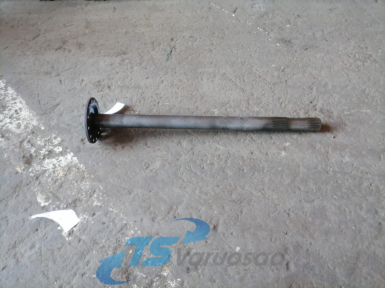 Volvo Drive shaft 1524628 - Polosovina za Kamion: slika 1 Volvo Drive shaft 1524628 - Polosovina za Kamion: slika 1