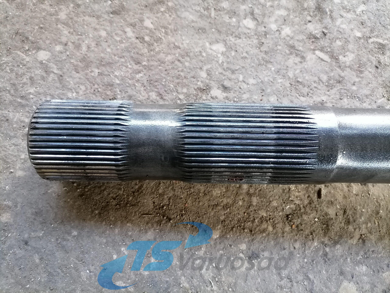 Volvo Drive shaft 20836831 - Polosovina za Kamion: slika 2 Volvo Drive shaft 20836831 - Polosovina za Kamion: slika 2