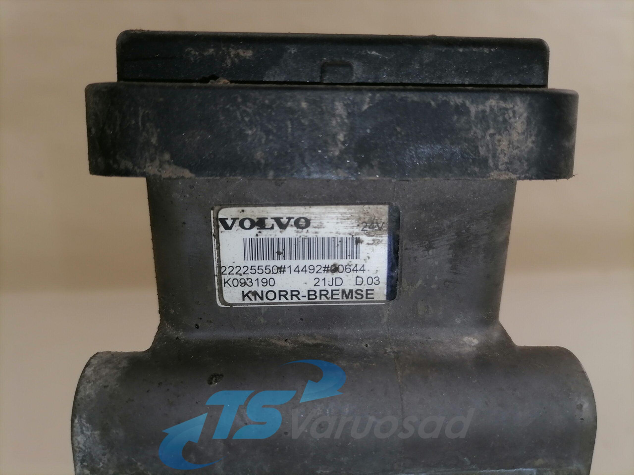 Volvo EBS brake valve 22225550 - Kočioni ventil za Kamion: slika 3 Volvo EBS brake valve 22225550 - Kočioni ventil za Kamion: slika 3