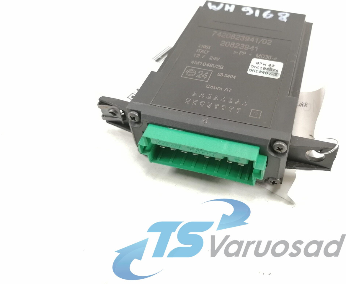 Volvo Ecu, door lock 7420823941 - Upravljačka jedinica za Kamion: slika 1 Volvo Ecu, door lock 7420823941 - Upravljačka jedinica za Kamion: slika 1