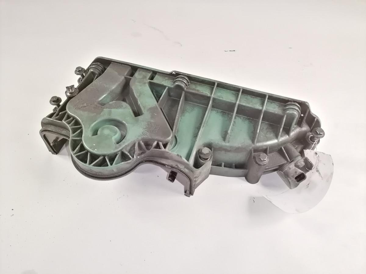 Volvo Engine front cover 21383315 - Motor i delovi za Kamion: slika 2 Volvo Engine front cover 21383315 - Motor i delovi za Kamion: slika 2